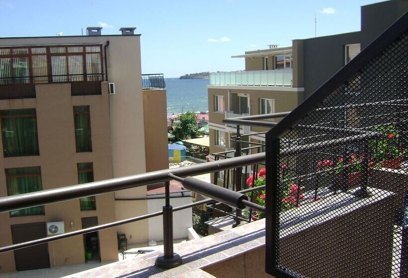 هتل Kandrovi Sozopol