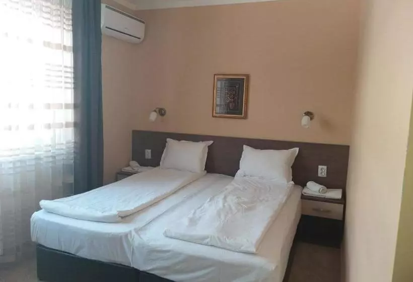 Family Hotel Relax