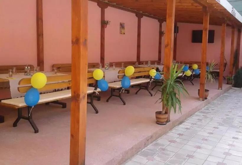 Family Hotel Relax