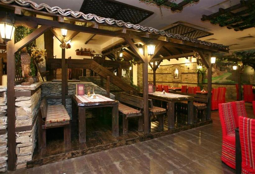 Family Hotel Silistra