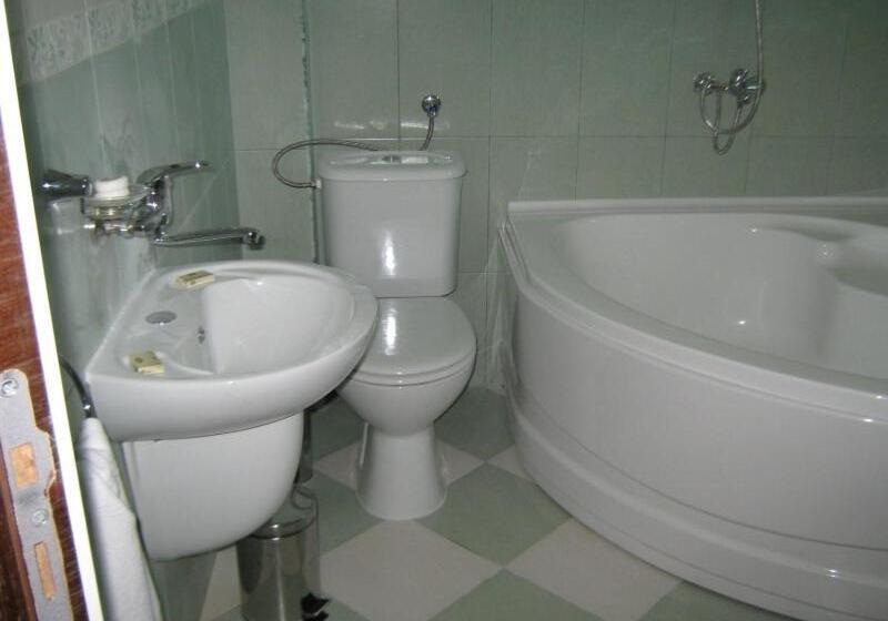 בית מלון כפרי Anelia Family