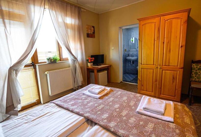 Family Hotel Chichin