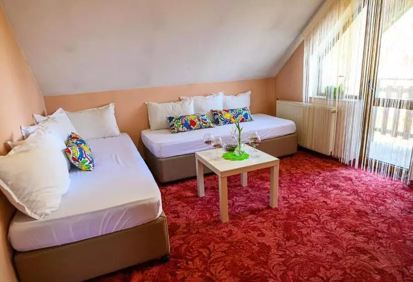 Family Hotel Chichin