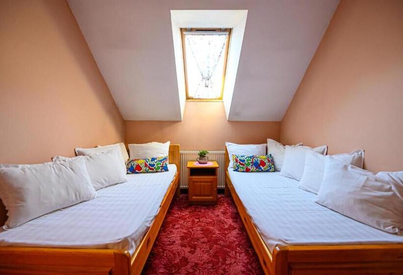 Family Hotel Chichin