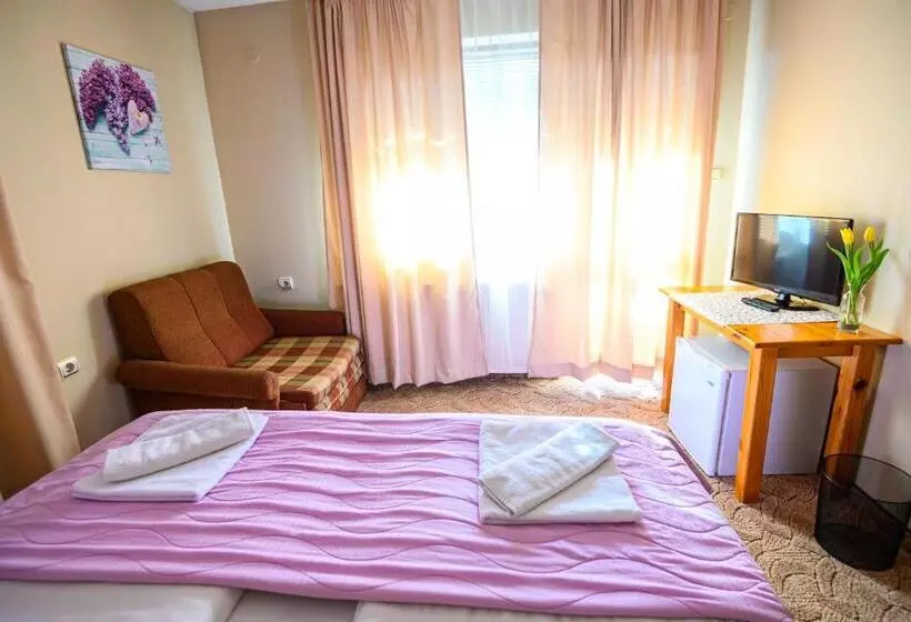 Family Hotel Chichin