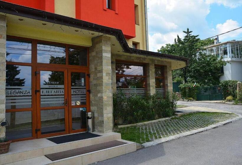 酒店 Eleganza Family