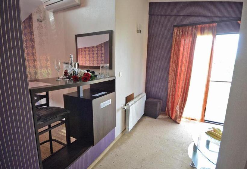 酒店 Eleganza Family