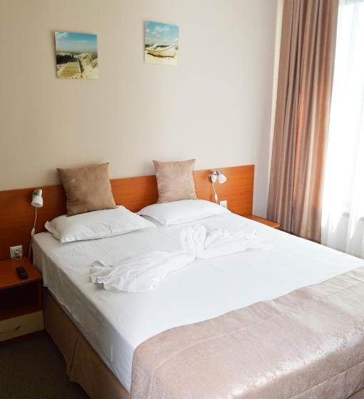 Paradise Hotel & Relax Center