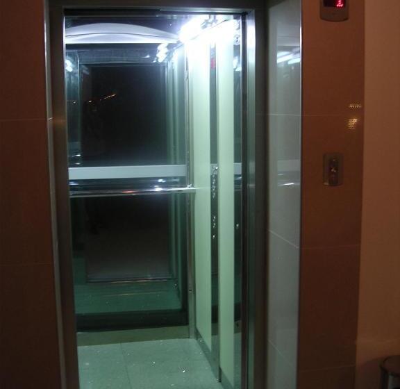 酒店 Pension Ruskovi Guesthouse