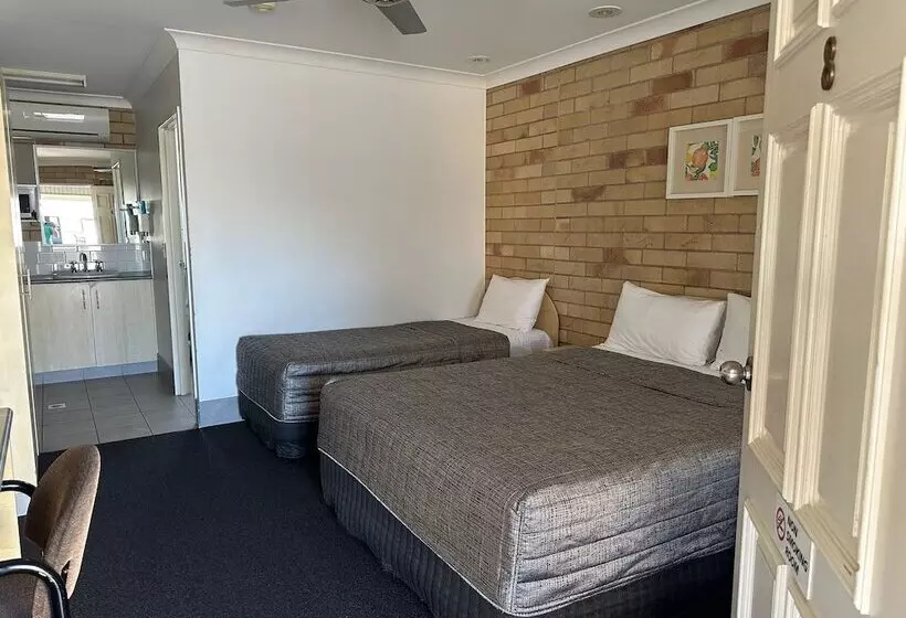Hotelli Starlight Motor Inn