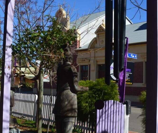 Мотель Suites On Avon