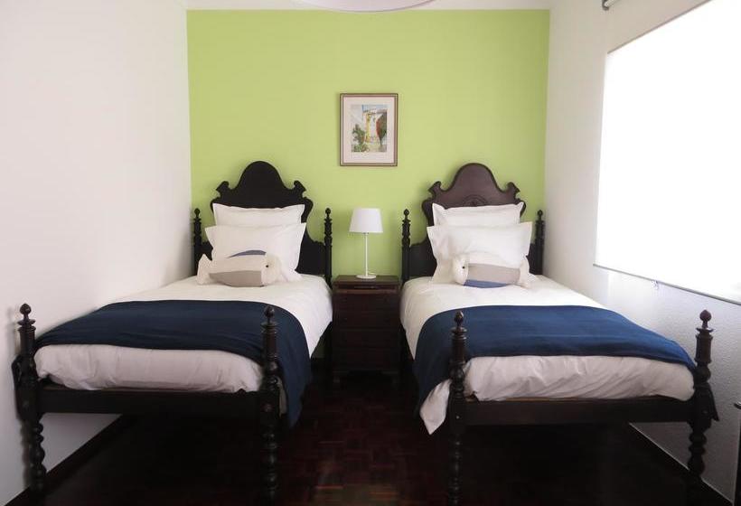 بنسيون Capitão Guest House