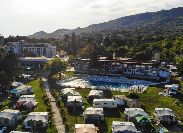 Saint George Hotel 2