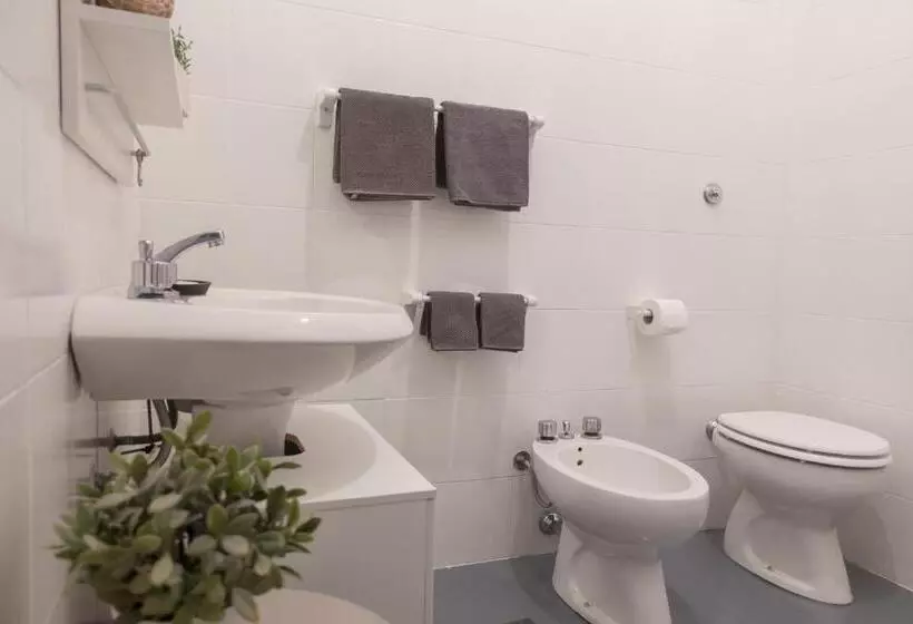 تختخواب و صبحانه Matinèe