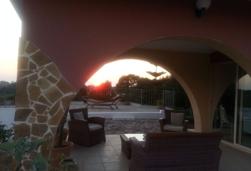 ベッドアンドブレックファースト Villa Carola