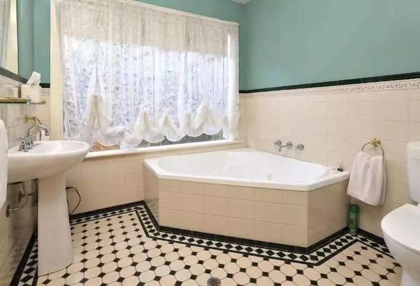 Belgrave Bed And Breakfast