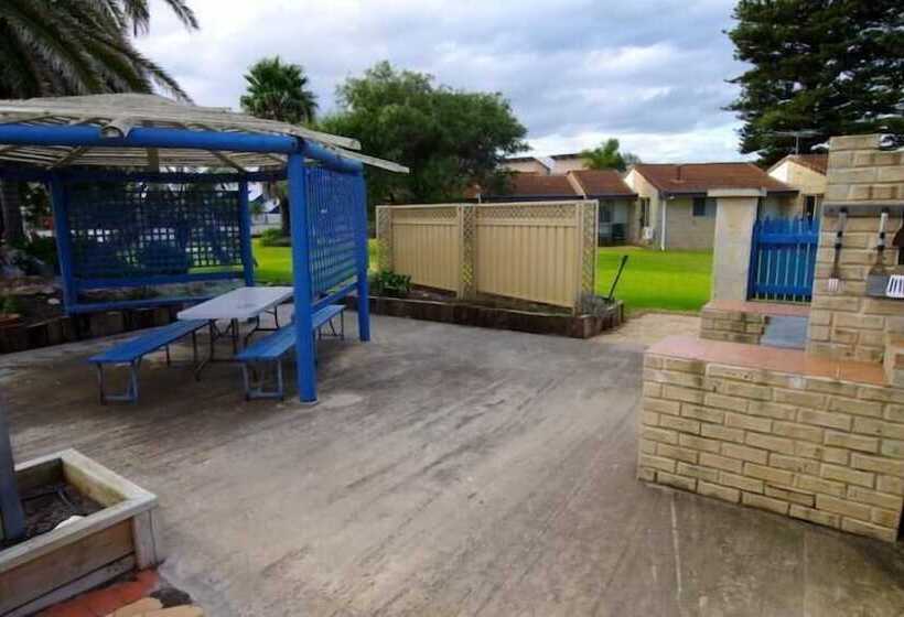 Esperance Beachfront Resort