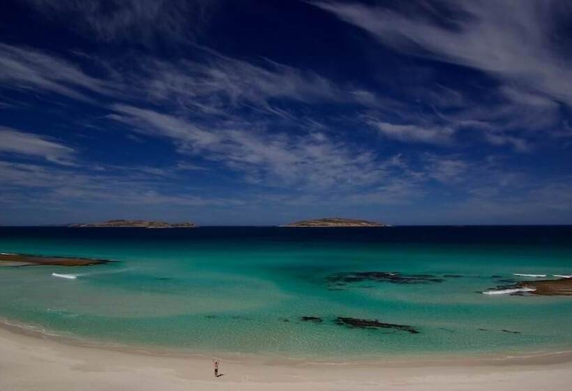 Esperance Beachfront Resort