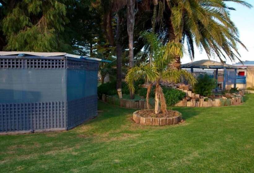 Esperance Beachfront Resort