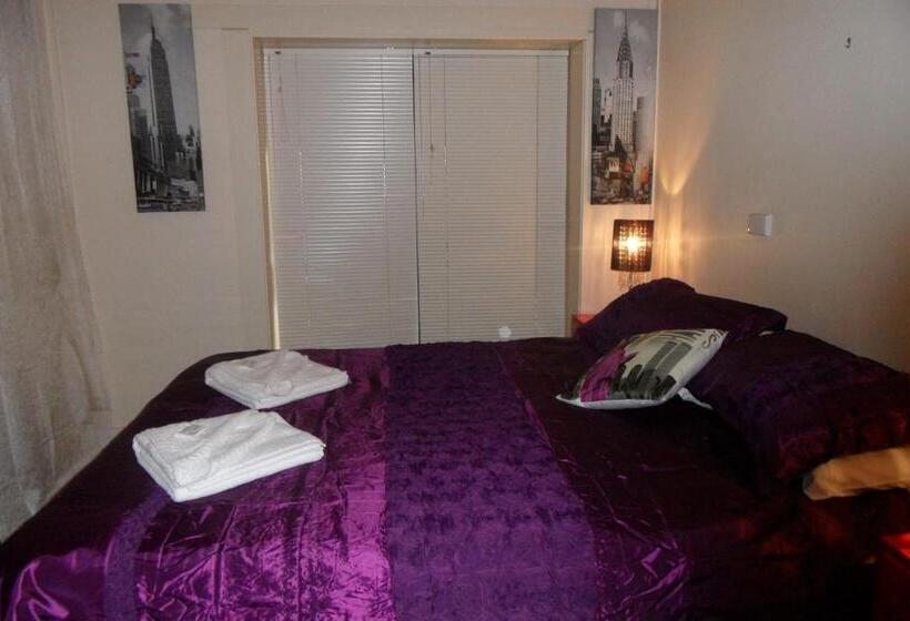 Отель 31 On The Terrace