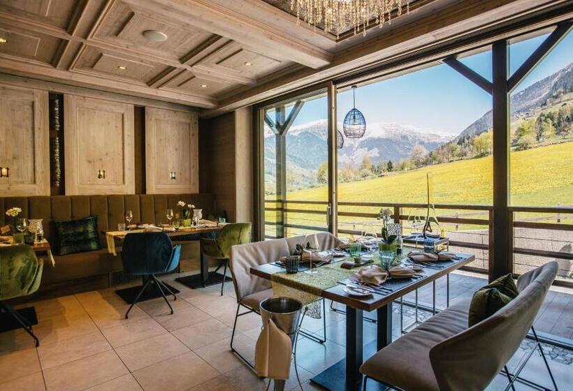 فندق Andreus Resorts