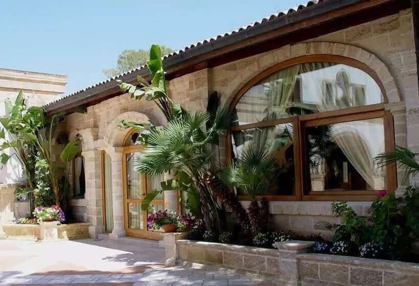 هتل Antica Masseria Martuccio