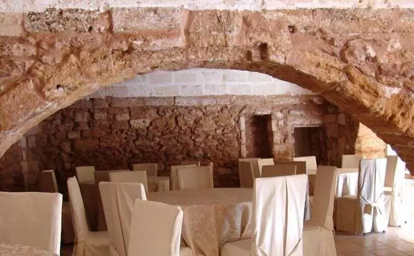 هتل Antica Masseria Martuccio