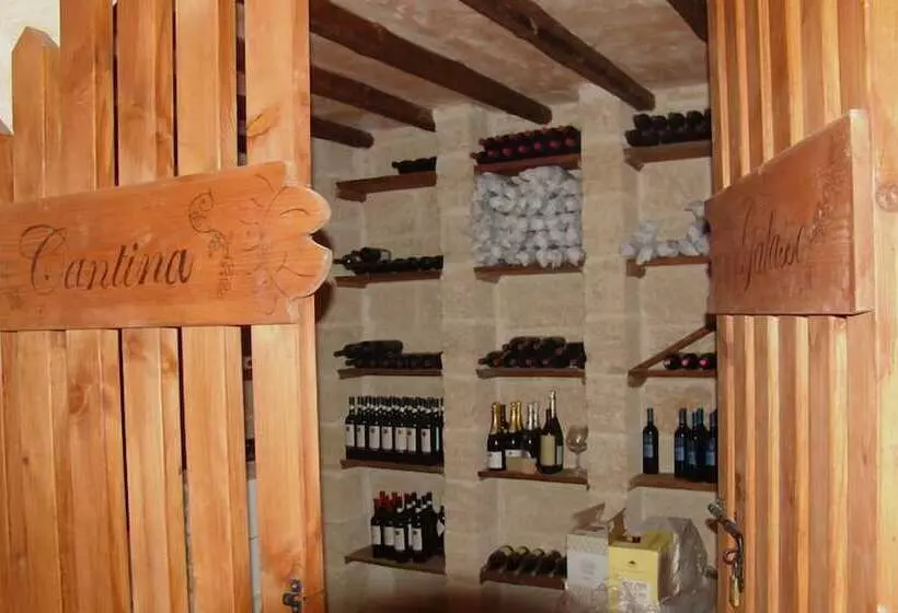 هتل Antica Masseria Martuccio