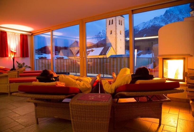 Hotel Cavallino Bianco Weisses Roessl