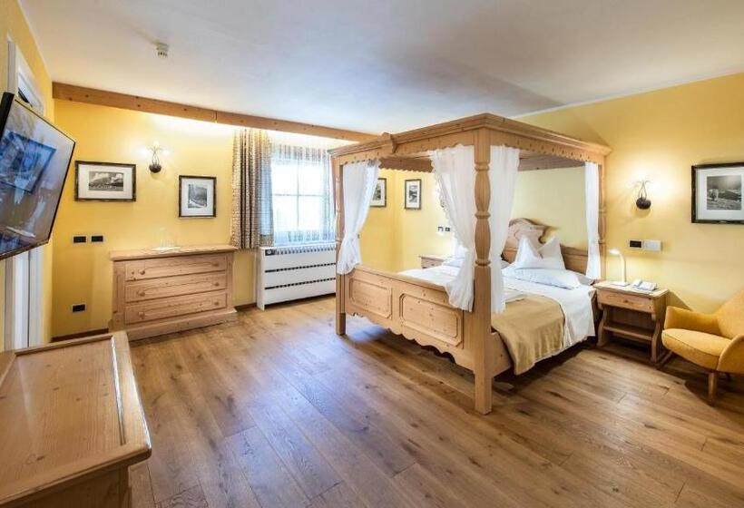 Hotel Cavallino Bianco Weisses Roessl