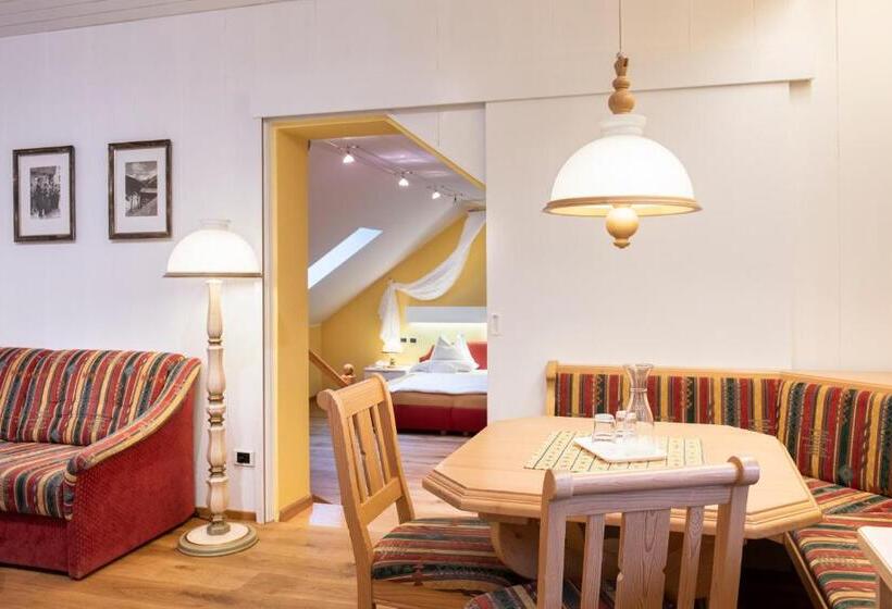 Hotel Cavallino Bianco Weisses Roessl