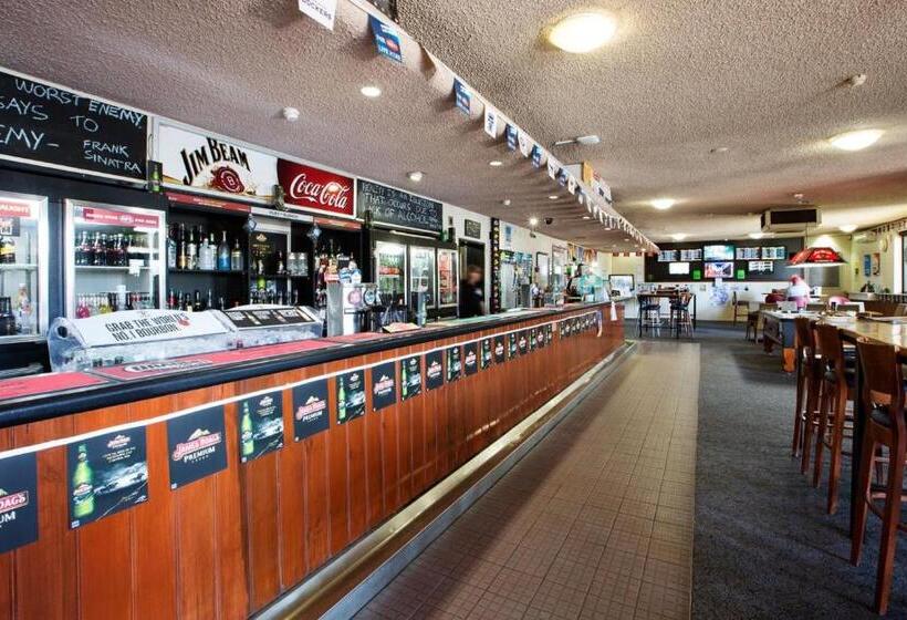 בית מלון כפרי Enfield