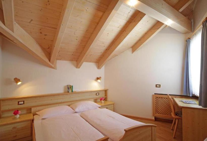 酒店 Garnì Lasteis B&b   Apartments