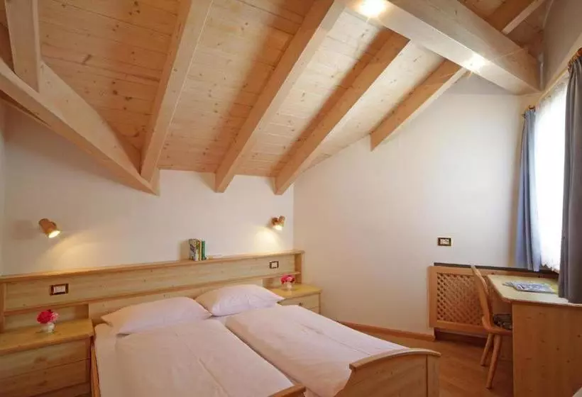 Hotelli Garnì Lasteis B&b   Apartments