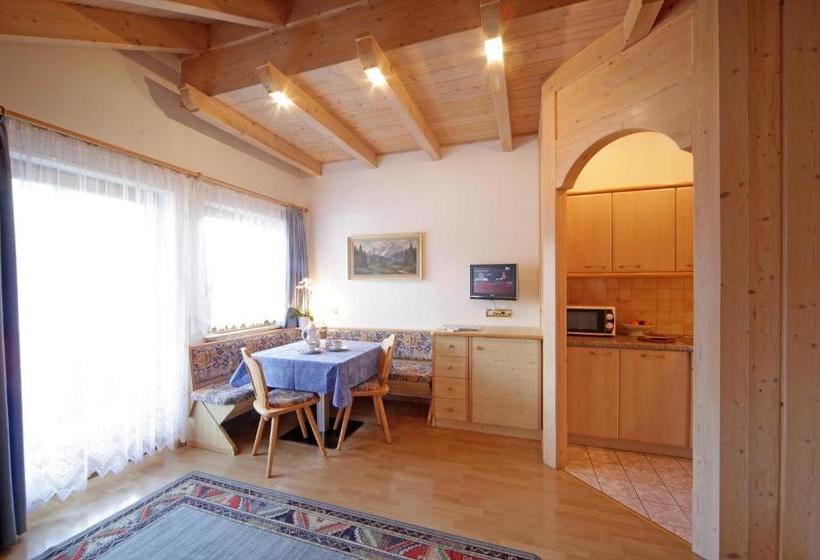 酒店 Garnì Lasteis B&b   Apartments