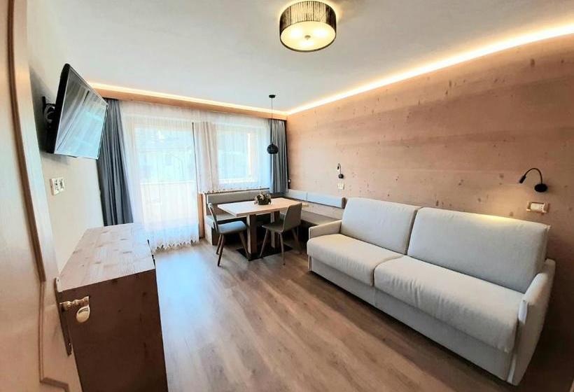 酒店 Garnì Lasteis B&b   Apartments