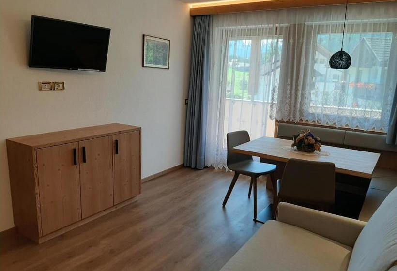 酒店 Garnì Lasteis B&b   Apartments