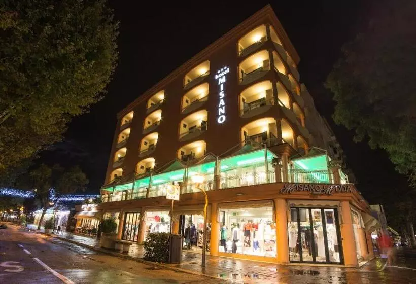 ホテル Misano Hostel