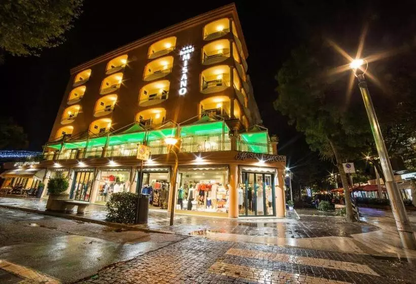 ホテル Misano Hostel