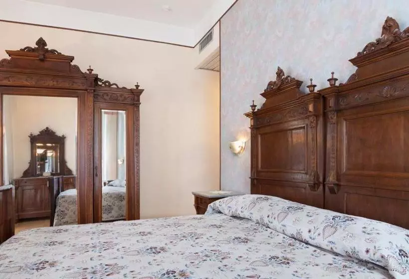 Hotelli Park  Le Magnolie