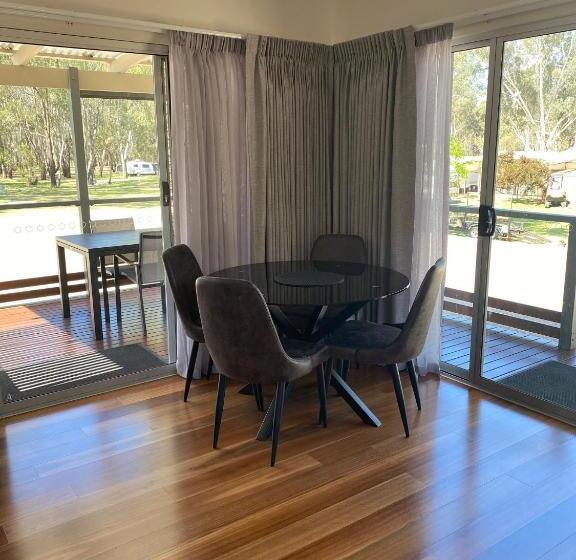 モーテル Corowa Bindaree Holiday Park