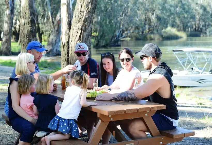 モーテル Corowa Bindaree Holiday Park