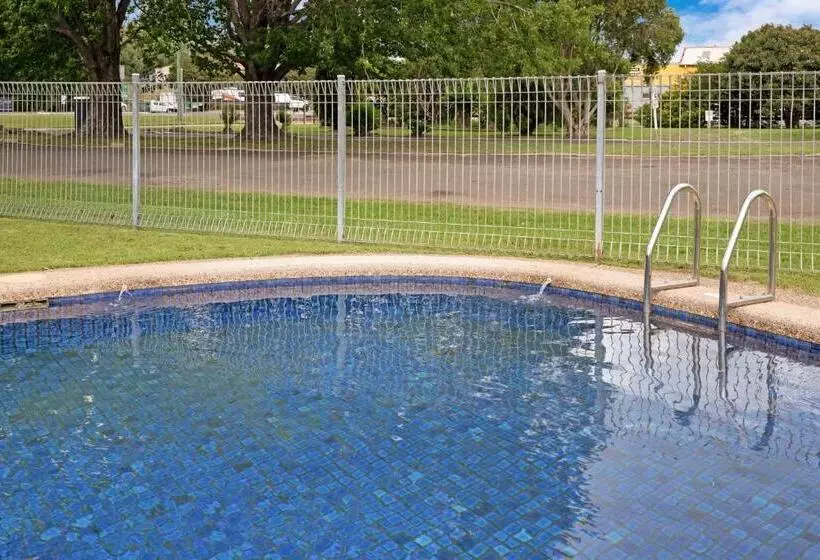 مُتل Hive Hotel, Moruya