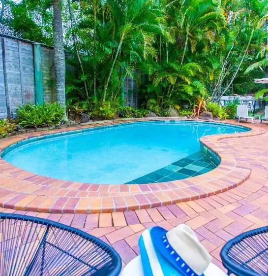 Motelli Sunshine Coast Motor Lodge