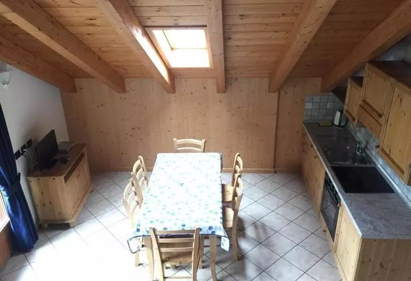 اقامتگاه Casa Vacanze Sablonera