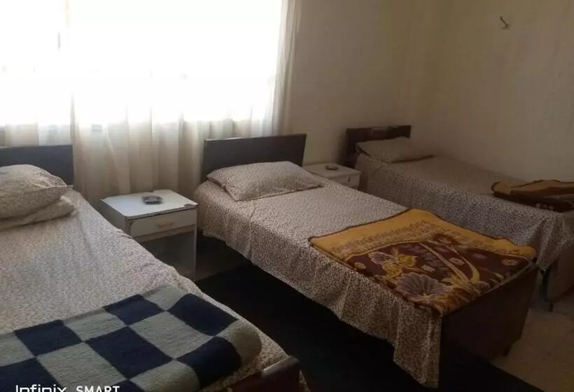 هتل Al Amawi Hostel