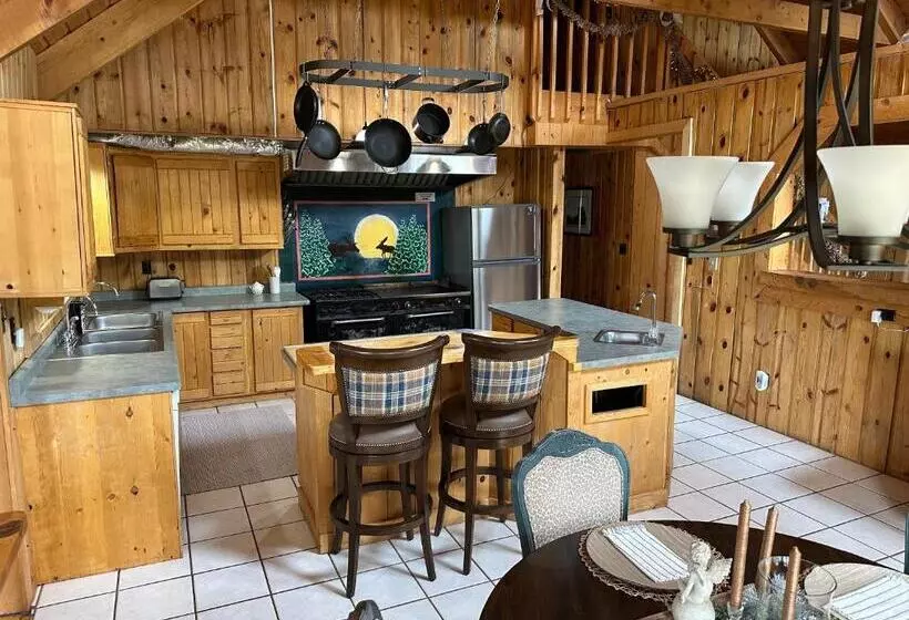 Aamiaismajoitus (B&B) Mount Peale Country Inn