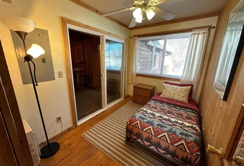 Aamiaismajoitus (B&B) Mount Peale Country Inn