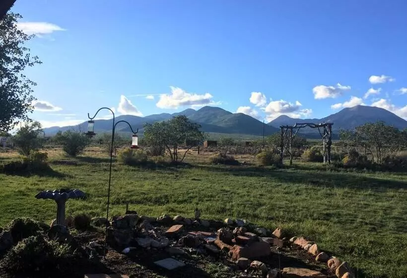 Aamiaismajoitus (B&B) Mount Peale Country Inn