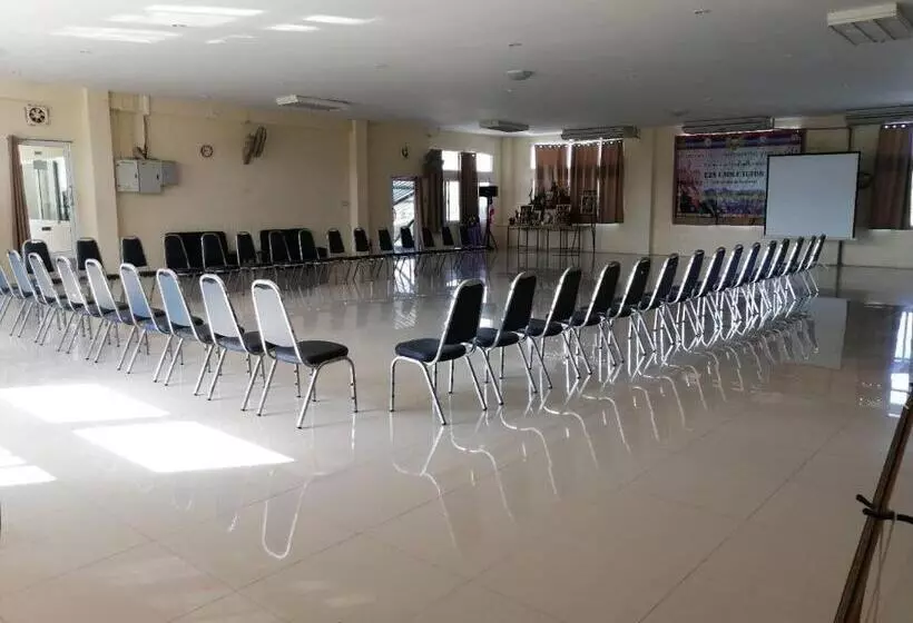 ホテル ศูนย์สัมมนาอาร์มทอง